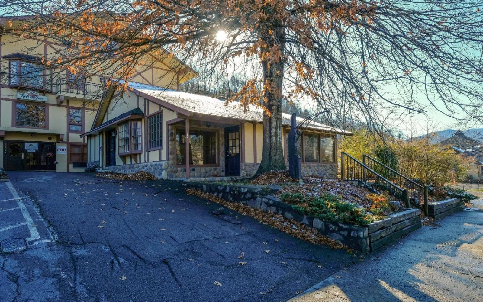 Red Oak Lodge جاتلينبرج المظهر الخارجي الصورة