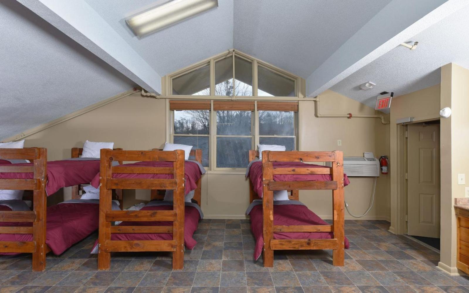 Red Oak Lodge جاتلينبرج المظهر الخارجي الصورة
